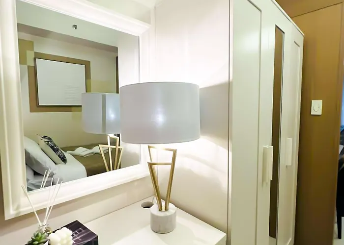 Red Res Where Style Lives L Wifi Netflix I Red Res 2132 * Manila
