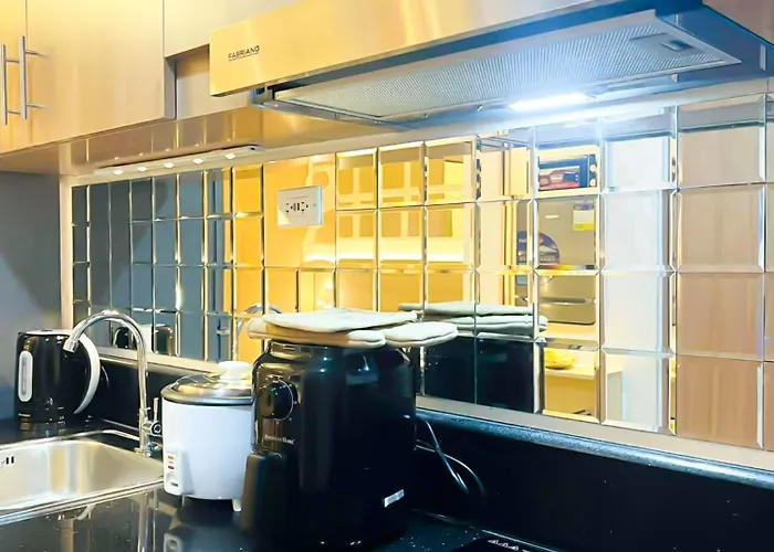 Apartment Red Res Where Style Lives L Wifi Netflix I Red Res 2132 Manila